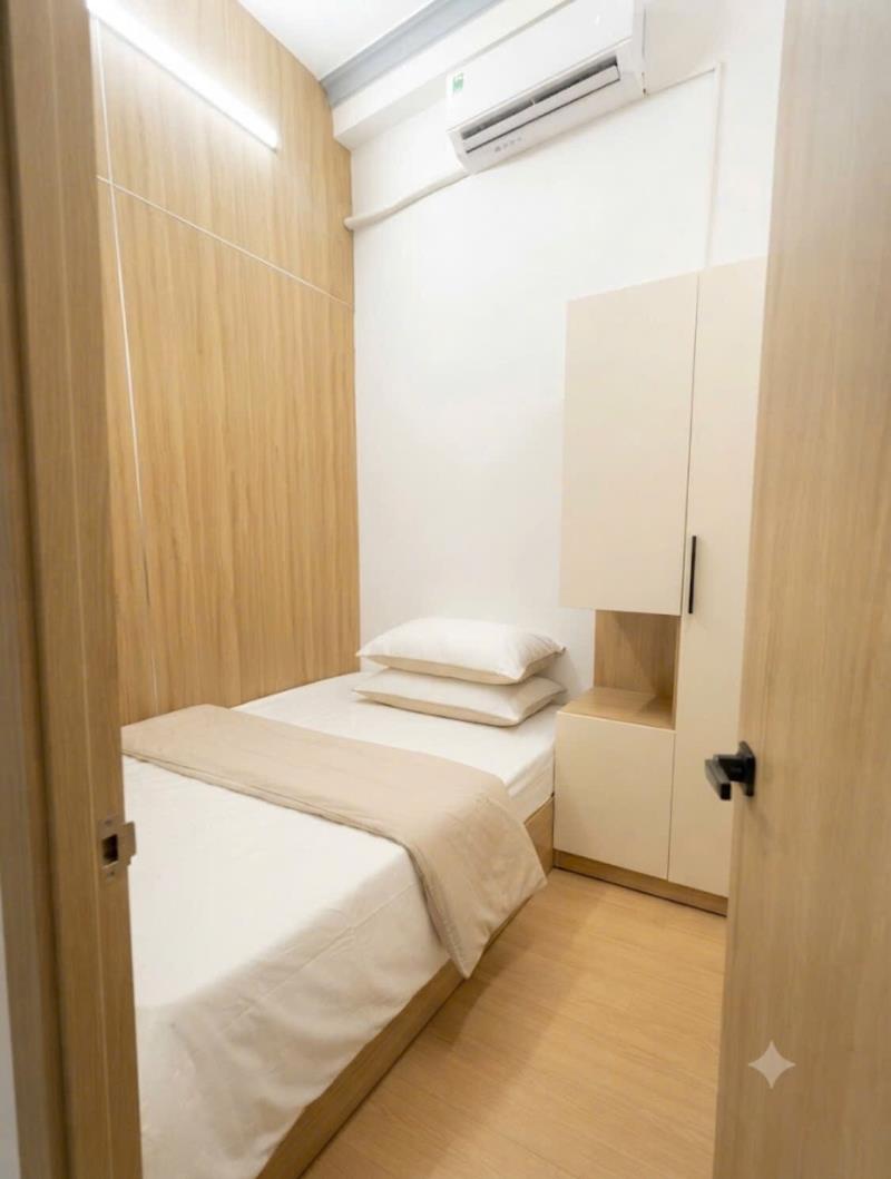 🍂Cho thuê căn hộ 2pn có máy giặt riêng ngay  đối diện pearl plaza 