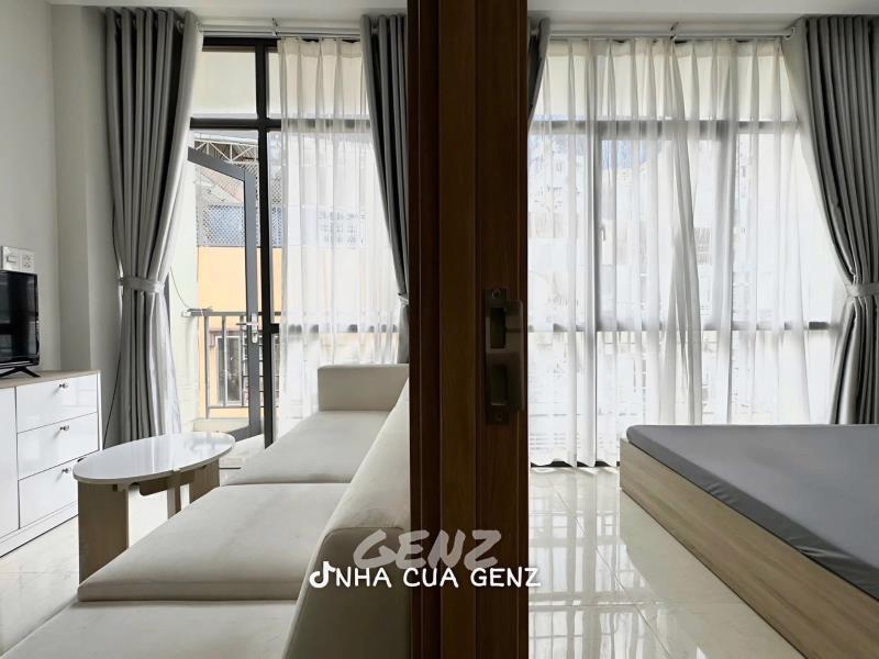 Căn hộ dịch vụ - 1pn bancol full nội thất - thang máy ngay etown, nhà ga t3 - Ảnh 3