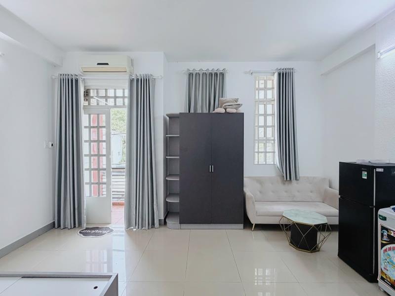 Cho thuê căn hộ ban công thoáng rộng, đầy đủ nội thất – gần đh hoa sen, ufm, sư phạm - trần huy liệu, phú nhuận - Ảnh 2