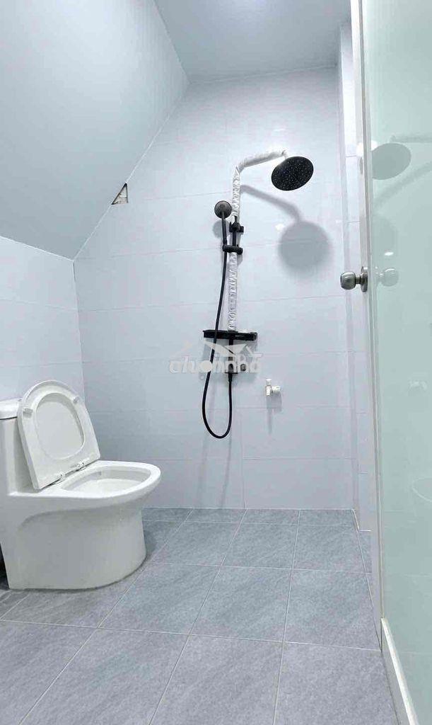 Nhà 2 tầng 24m² - 30m ra mặt tiền - ngay gò dầu - 5p ra aeon mall - Ảnh 3