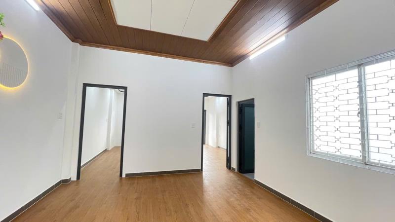Bán đất tặng nhà – xây dựng full thổ 110m² – ngang gần 8m – hàng xóm cao tầng – 4.x tỷ