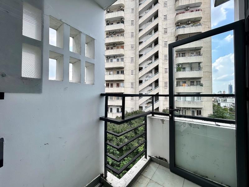 Studio tách bếp ban công cửa sổ trời thoáng mát gần đh ueh