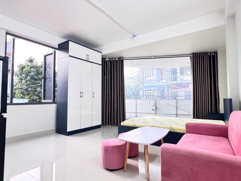 Phòng full kính view toàn thành phố – full nội thất, nhà mới, giáp quận 1 | bình thạnh
