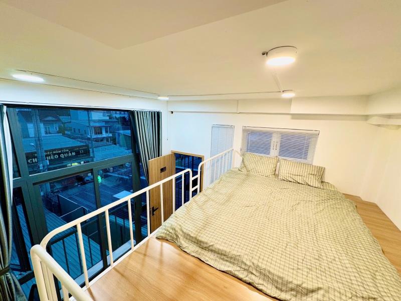 Phòng duplex cửa sổ trời to thoáng mát - Ảnh 4