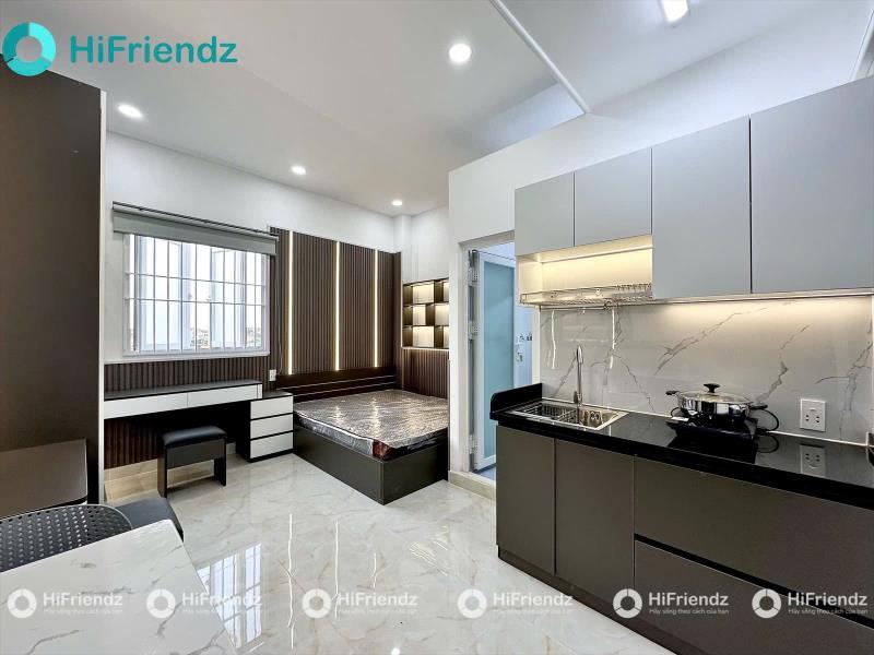 Phòng trọ 30m2 tone đen trắng full nội thất mới 100% huỳnh văn bánh gần q3