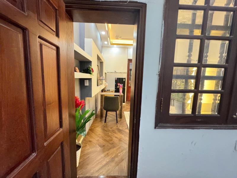 Cho thuê chdv full nội thất tách bếp tại văn chung - tân bình - Ảnh 2