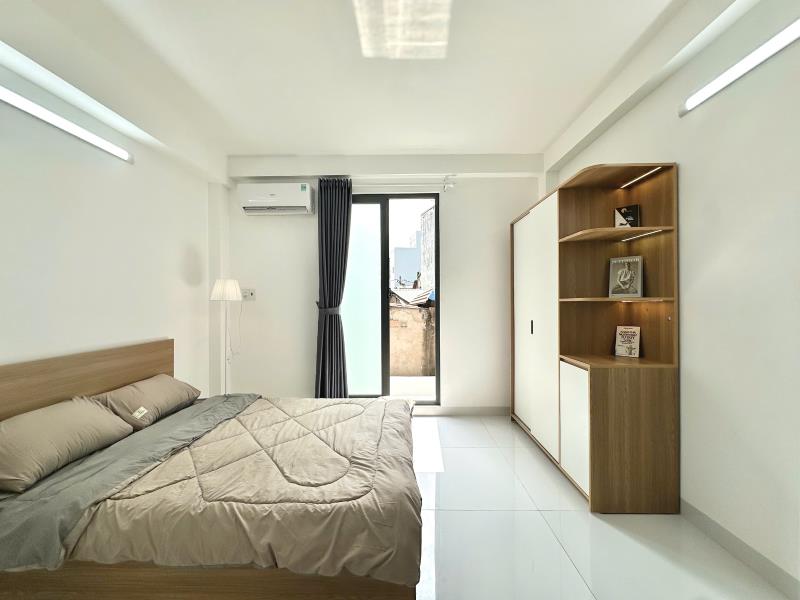 Cho thuê căn hộ studio ban công riêng, máy giặt riêng, full nội thất – xô viết nghệ tĩnh, bình thạnh gần hàng xanh, uth, ftu2, uef