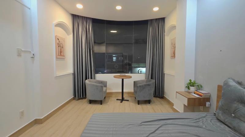 Cho thuê căn hộ bạch đằng - hàng xanh full nội thất cửa sổ lớn tách bếp - giáp q1 q2  - Ảnh 3