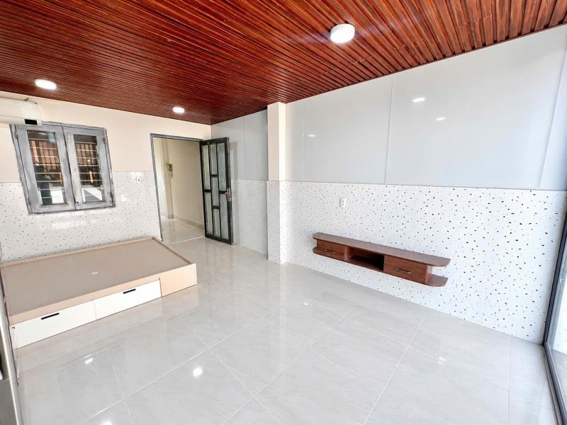 Cho thuê căn hộ 1 phòng ngủ 45m2 rộng rãi, ban công lớn, full nội thất có máy giặt riêng –bùi đình túy, bình thạnh gần ngã tư hàng xanh, đại học hồng bàng - Ảnh 2