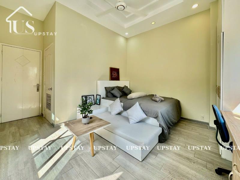 Cho thuê căn hộ studio q1 – cửa sổ lớn – bàn làm việc – full nội thất