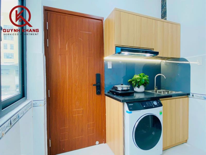 Cho thuê căn hộ mini mới đẹp 2 phòng ngủ 2 tollet full nội thất có bancol cửa sổ lớn nhà xe rộng giáp sân bay quân tân bình - Ảnh 2