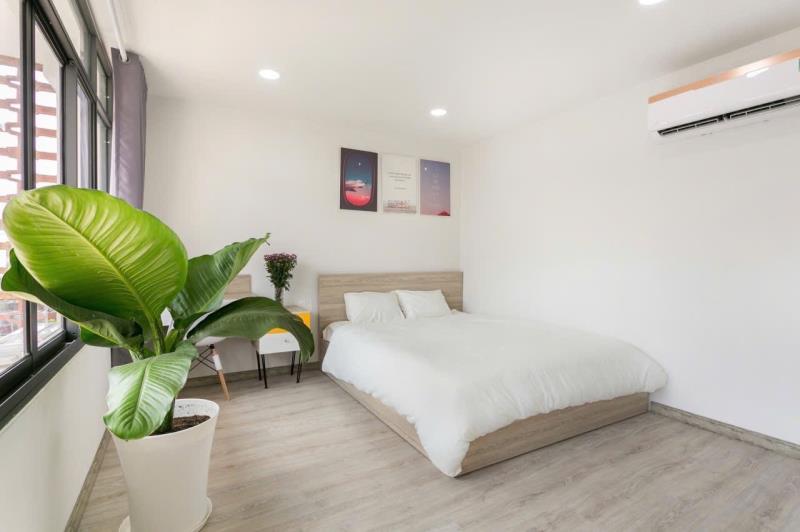 Cho thuê căn hộ studio 38m2 full nội thất, ban công ngay phan xích long, gần q1 q3 - Ảnh 2