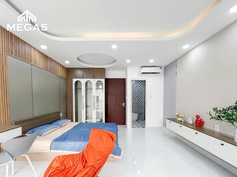 Căn hộ 35m2 ban công siêu thoáng ở q1, ngay sát cầu bông, chợ bà chiểu