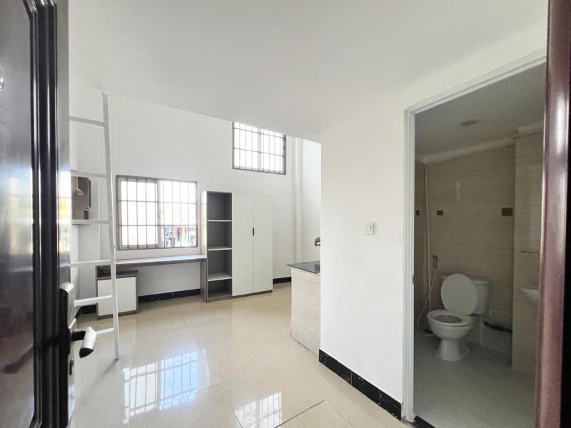 Duplex rộng 40m2_gác cao_thang máy_đi bộ qua đại học văn lang_emart_vincom_dương quảng hàm  - Ảnh 2