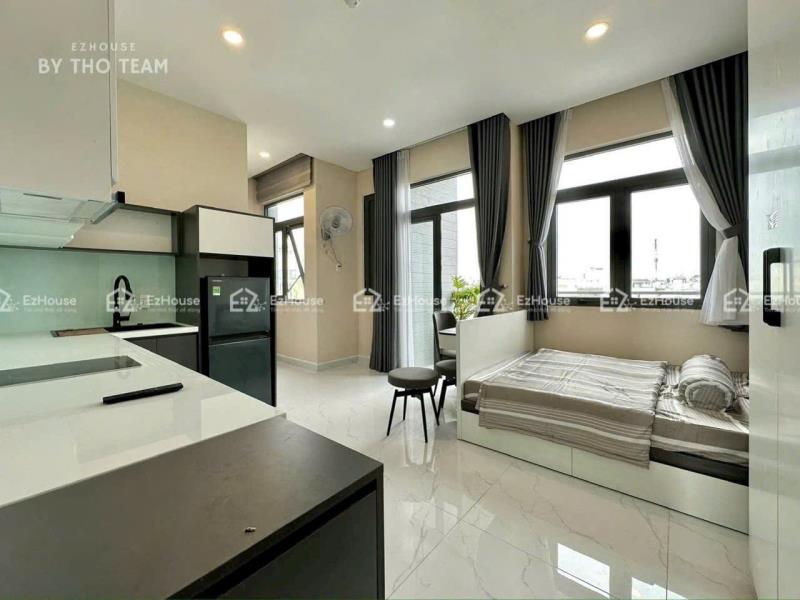 🌿 Căn hộ dịch vụ có ban công rộng | trục đường cmt8 | bếp dài tiện nghi, thang máy, nhà tắm vách kính – gần tiện ích & khu trung tâm