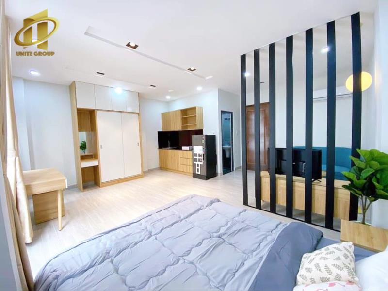 Căn hộ ban công, sofa tone gỗ full nội thất, gần ngã tư phú nhuận đường hoàng văn thụ - Ảnh 4