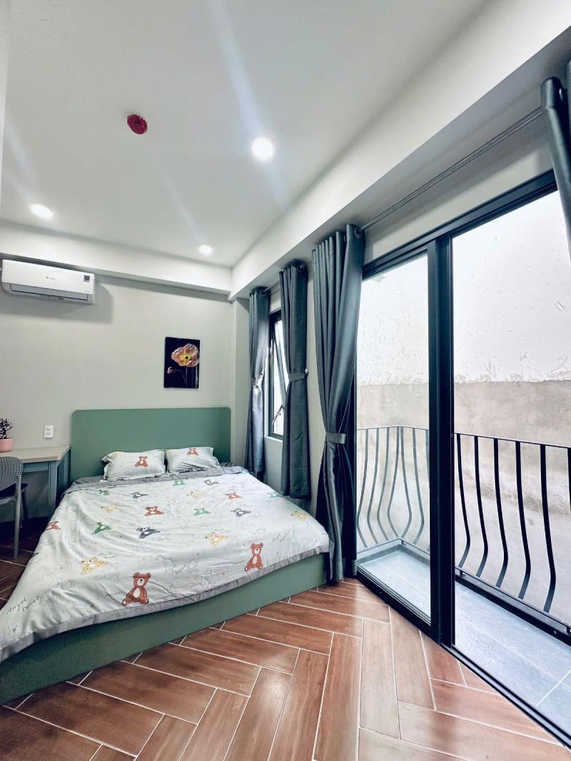Cho thuê căn hộ full nội thất siêu thoáng tại bùi đình túy gần q1 - Ảnh 4