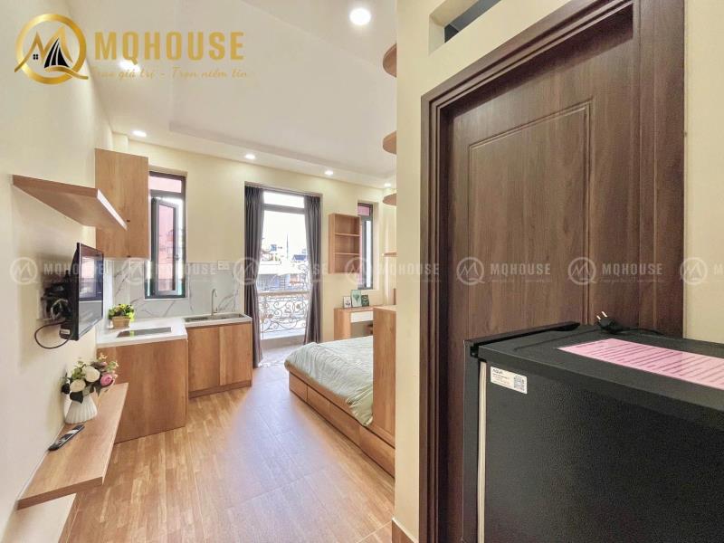 Studio ban công tại tống văn hên- tân bình