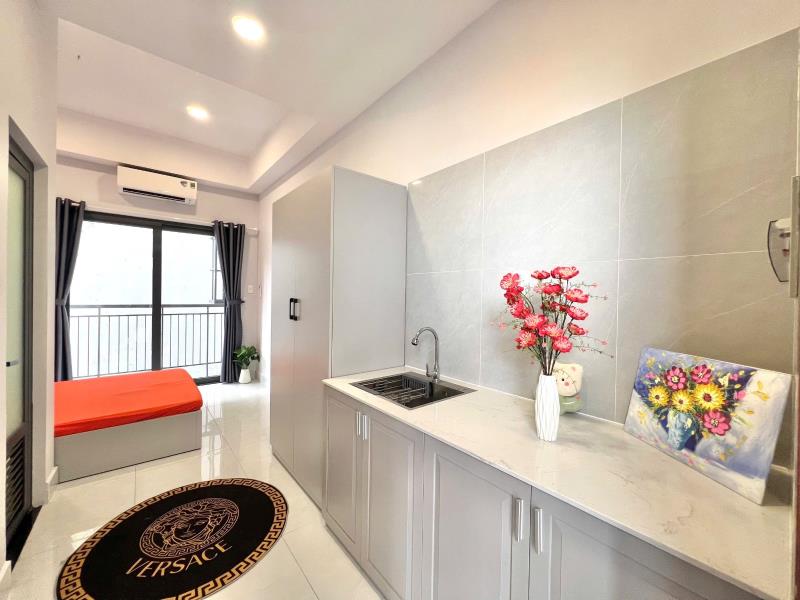 Studio ban công/gần etown