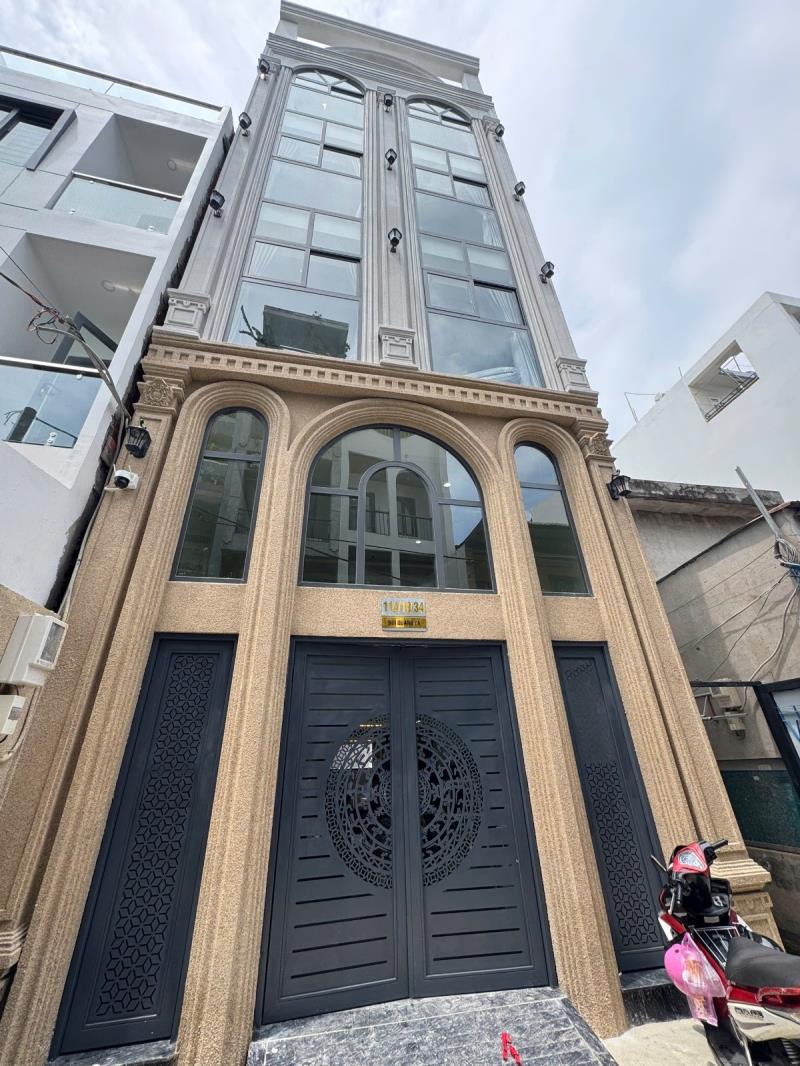 Nhà mới xây 100% 