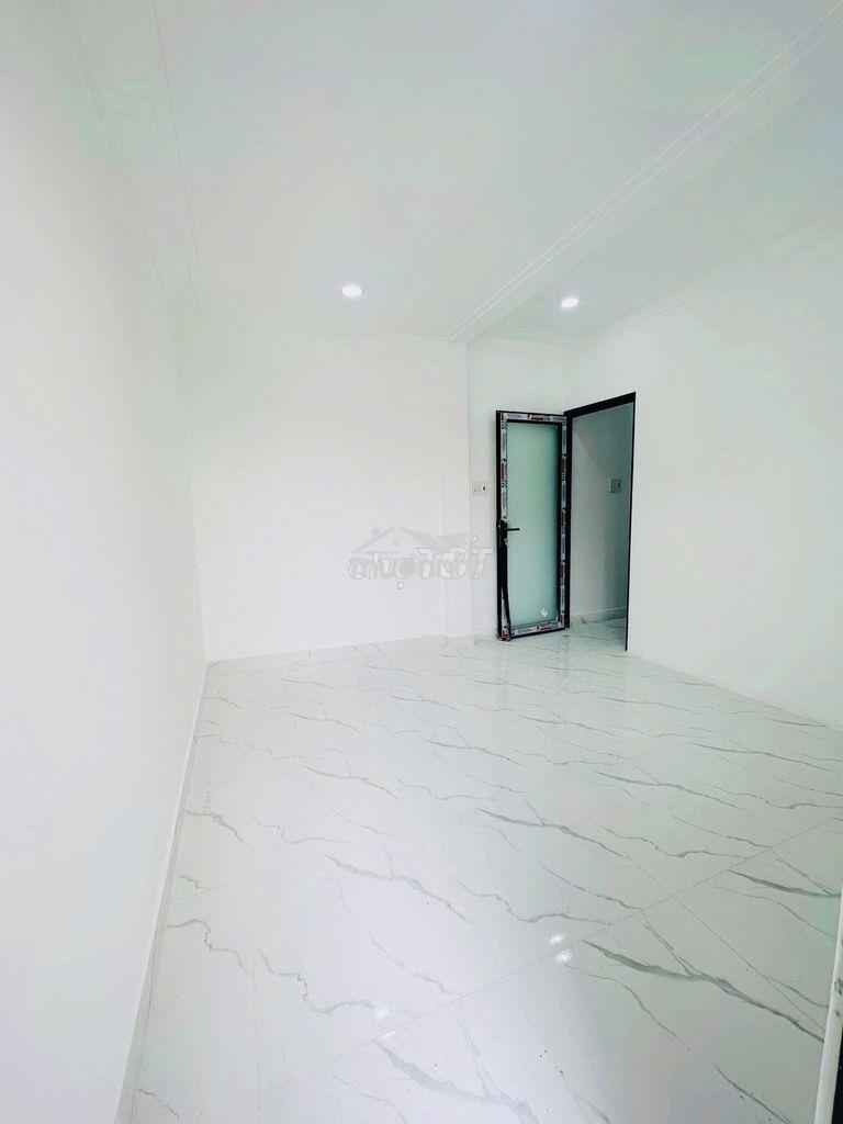 Nhà mới xây đg tô kí q12 gần cây xăng quân đội 1t1l giá 790 triệu tl - Ảnh 4