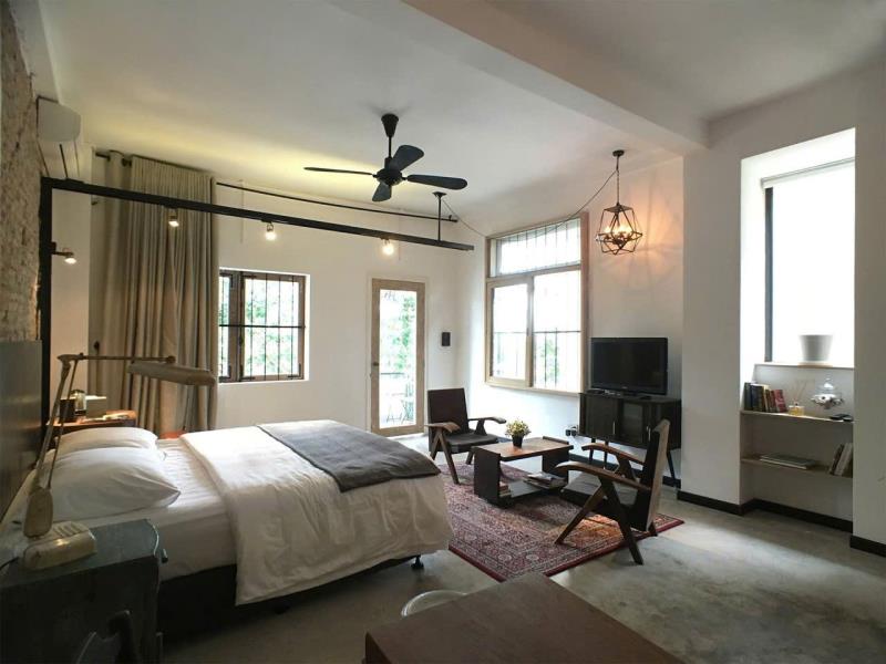 Cho thuê căn hộ dịch vụ gần sân bay tân sơn nhất, tân bình | thiết kế vintage độc đáo, thang máy, ban công thoáng mát, nội thất sang trọng - Ảnh 4