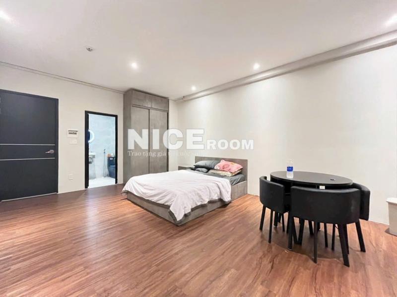 Khai trương cho thuê căn hộ ban công siêu rộng gần trục đường bế văn cấm, ngay lotte mart quận 7 - Ảnh 2