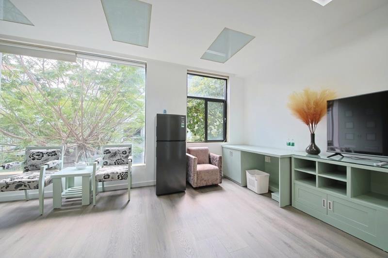 Studio cửa sổ lớn view cây xanh thala 44 phú mỹ hưng quận 7 phòng rộng view mát mẻ - Ảnh 3