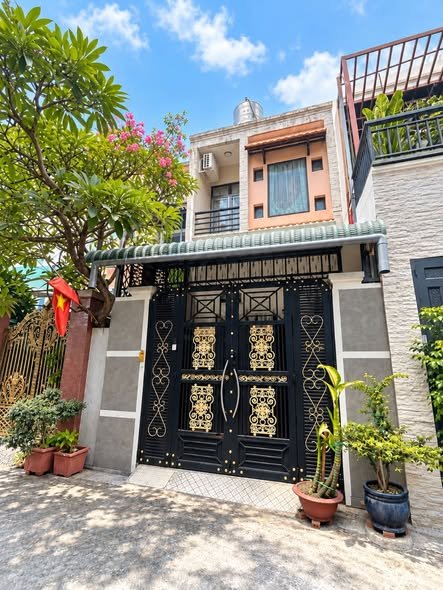 Chỉ 6.x – bán nhà 3 tầng 76m² hẻm xe hơi ngay nguyễn sơn, phú thọ hòa