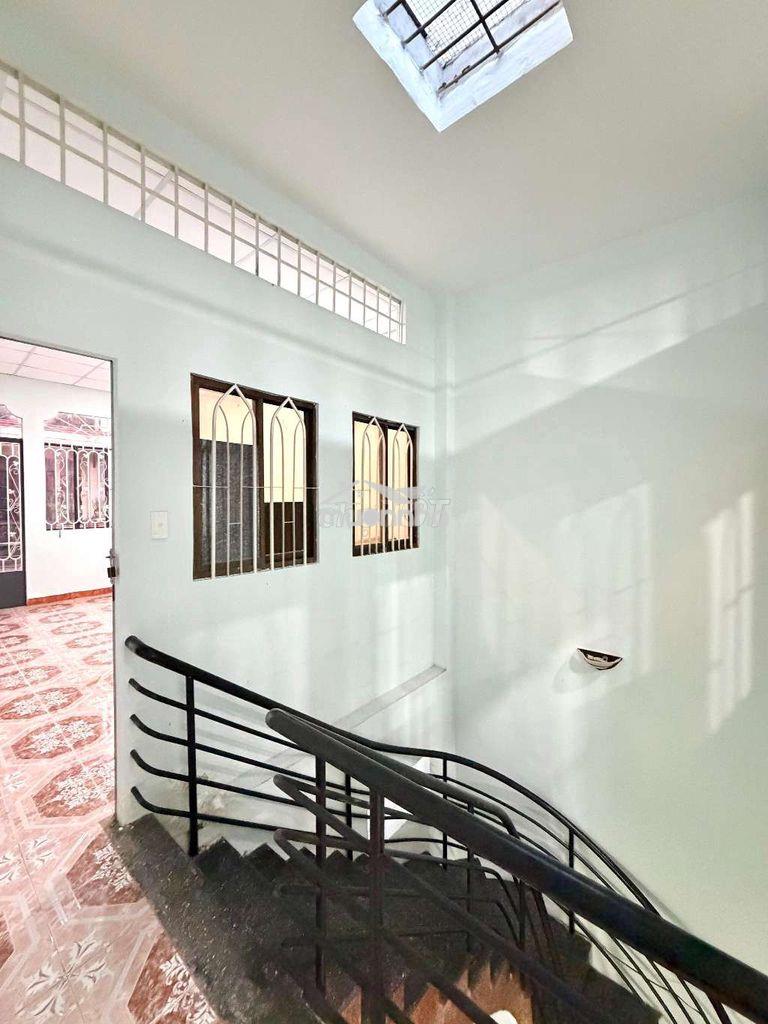 Bán nhà hẻm rộng lê văn sỹ,p.14,q.3,dt: 3,6 x 18 - 2 lầu 8 tỷ 4. - Ảnh 3