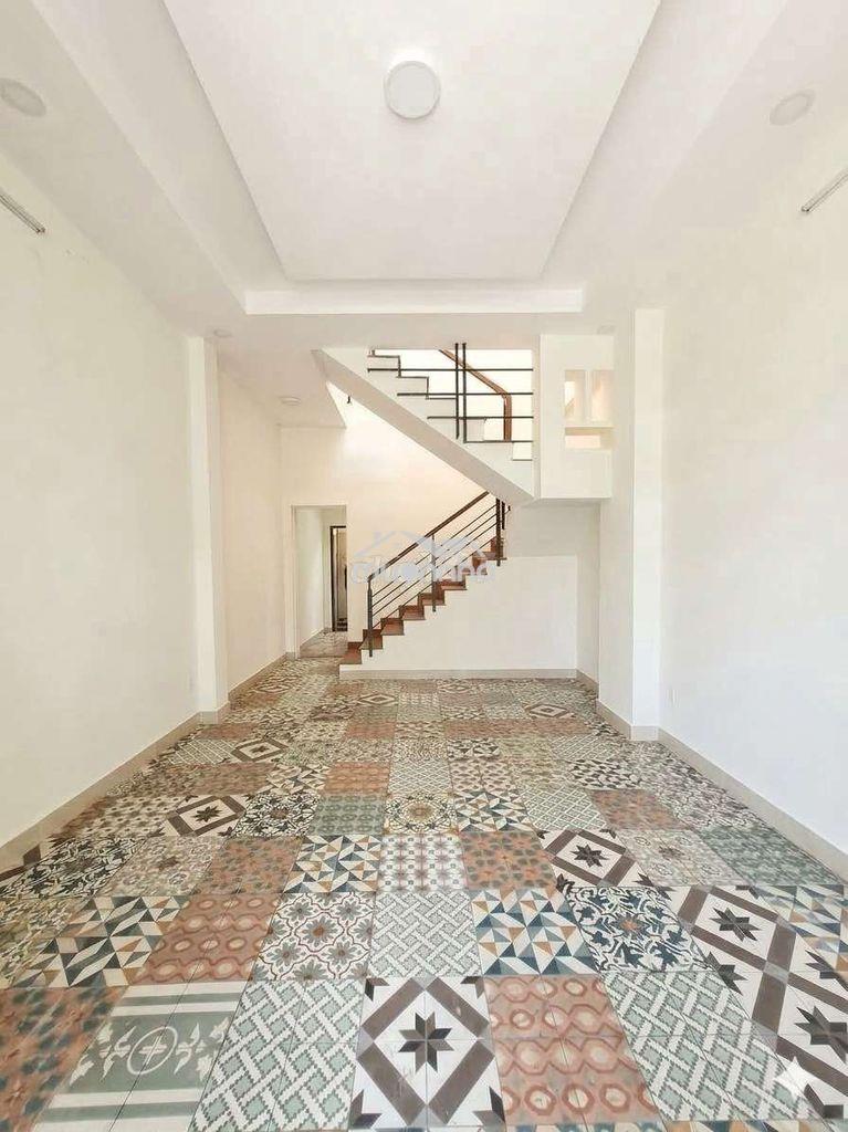 Nhà 2 tầng nguyên căn 110m2 giá rẻ - Ảnh 2