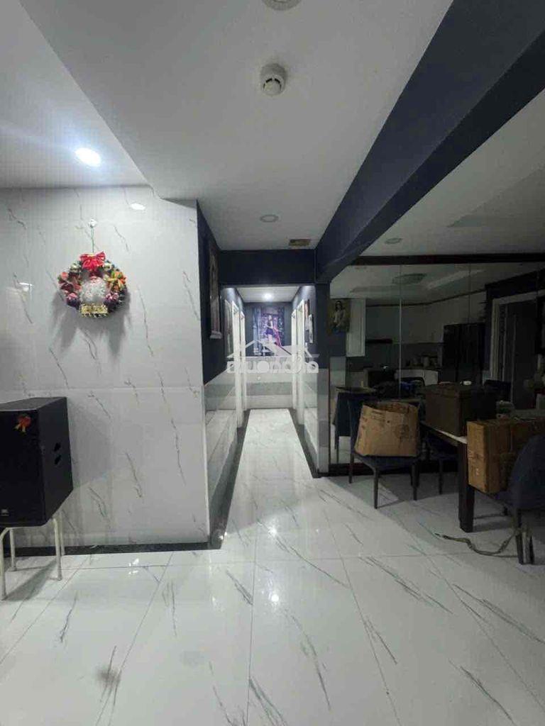 Cho thuê 2pn-2wc chung cư new saigon