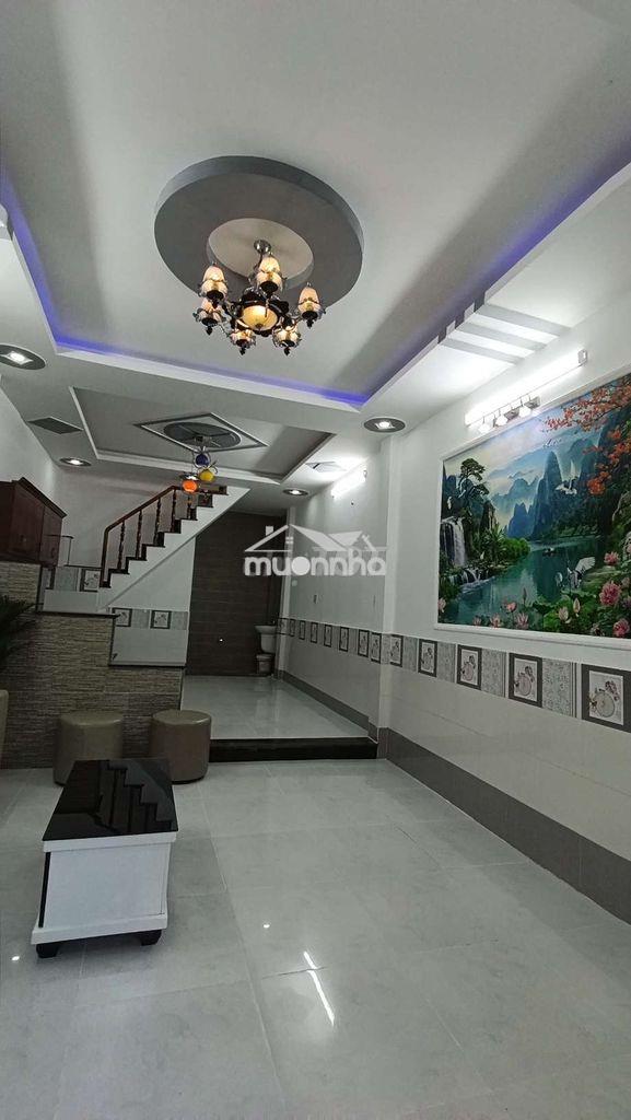 Nhà giáp gò vấp / 40 m2/ 2 tầng /2pn / tth - giá nhỉnh 2 tỷ