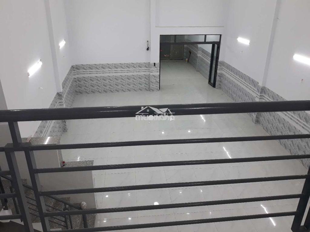 Nhà gần 200 m2 👉 tiện vừa ở vừa làm xưởng, mở trường mầm non - Ảnh 4