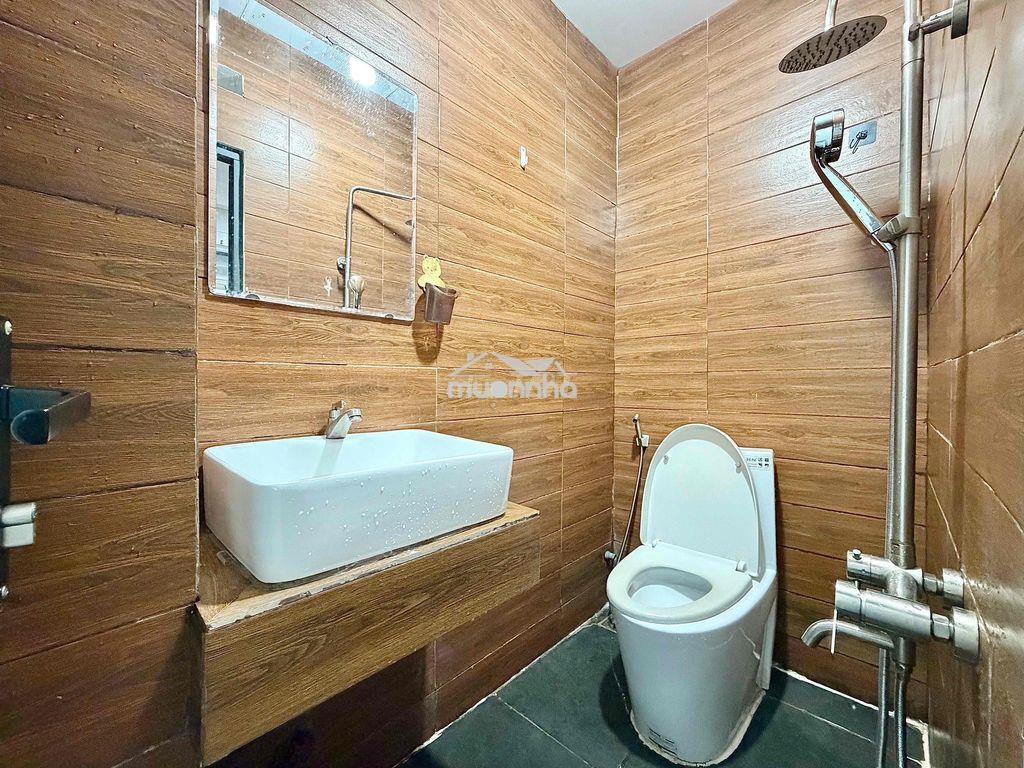 Cho thuê - căn hộ dịch vụ - full nội thất - cửa sổ trời - mới 100% - Ảnh 3