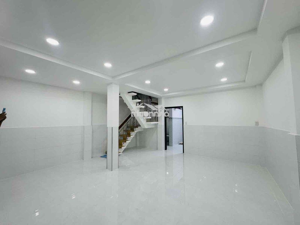 Siêu ngộp ngay chợ thủ đức nhà 2 tầng giá 3.95 tỷ - Ảnh 2