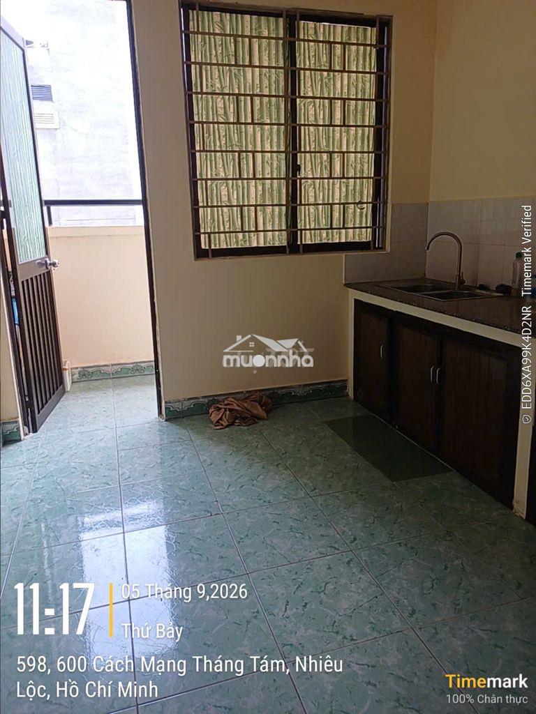 Chung cư 590 cmt8, quận 3, 65m2, 2pn, 3,3 tỷ, sổ hồng. - Ảnh 3