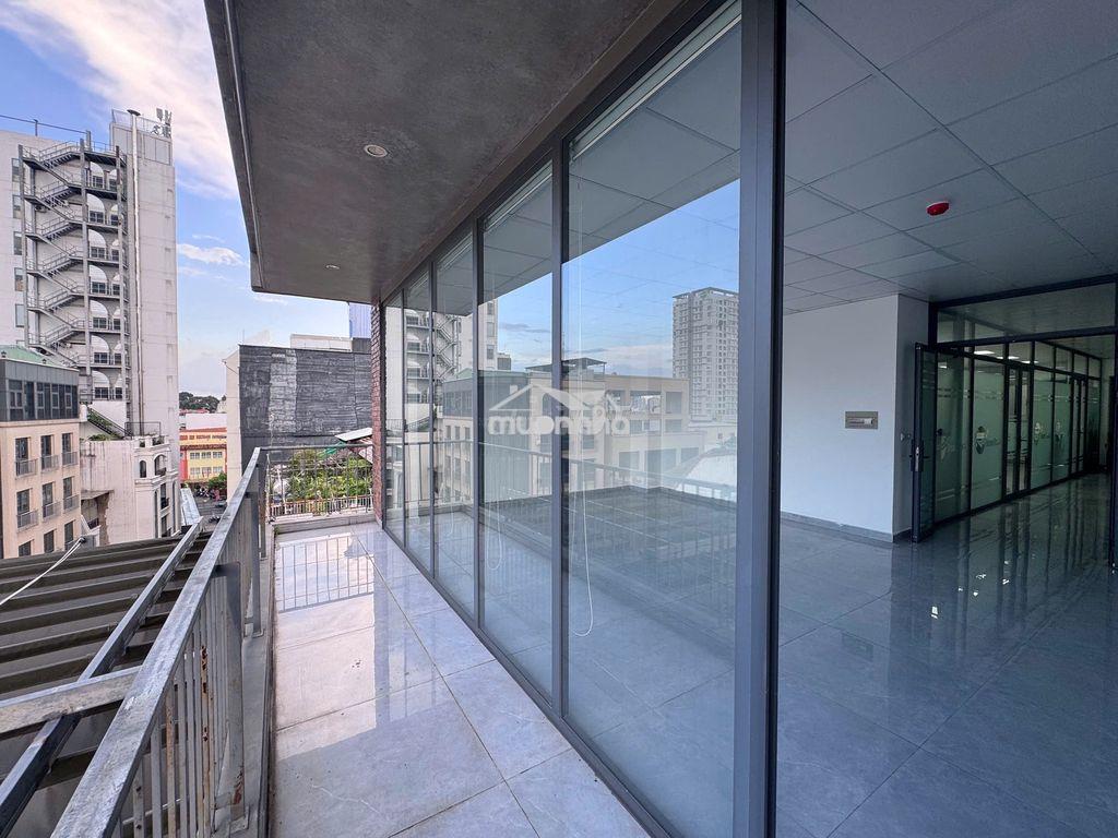 Cho thuê văn phòng giá tốt ở phú nhuận - 40m2 có ban công - Ảnh 2