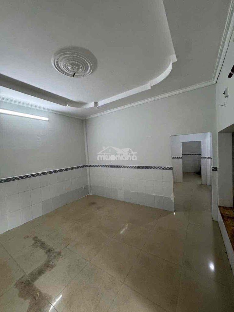 Nhà cấp 4 50m2 ngay đại học luật, sát nhà thờ fatimal bình triệu - Ảnh 3