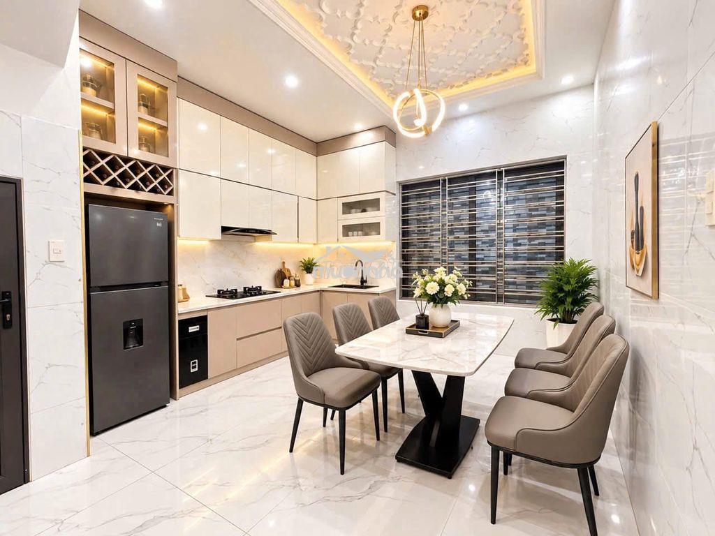 Nhà tên lửa, bình tân, 56m2 nở hậu 5m7, hẻm xe hơi, giá 4 tỷ 7 - Ảnh 2