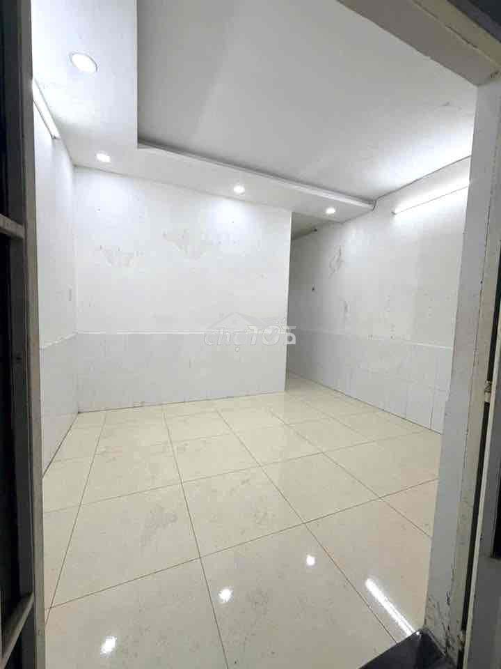 💎 💎 💎 Nhà gần sân bay giáp bình thạnh 2pn 2wc phạm văn đồng giá 8tr - Ảnh 3