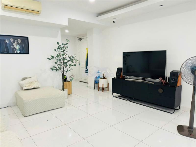 Bán carillon gần sân bay giá tốt 4,25 tỷ dt: 65m2 2pn 2wc