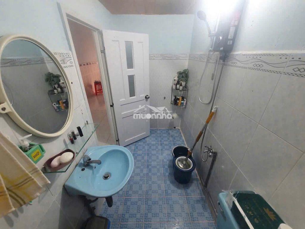 8 triệu cho thuê nguyên căn hẻm 119 nguyễn thị thập - quận 7 . - Ảnh 4