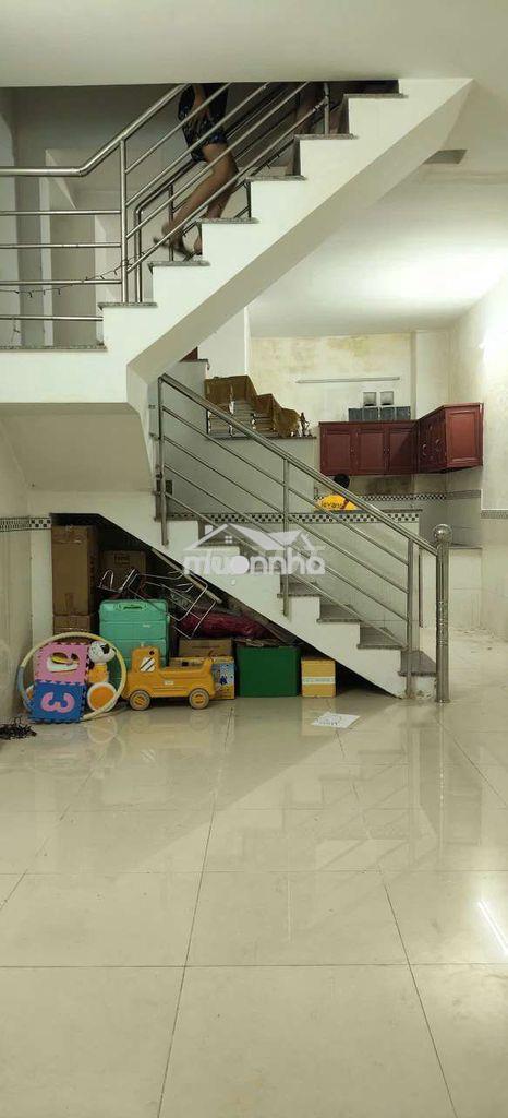 Cần bán gầp nhà p đht. đừờng nvq.dt 4x14.1 trệt 1lầu 2pn 2ws giá 3tỷ9