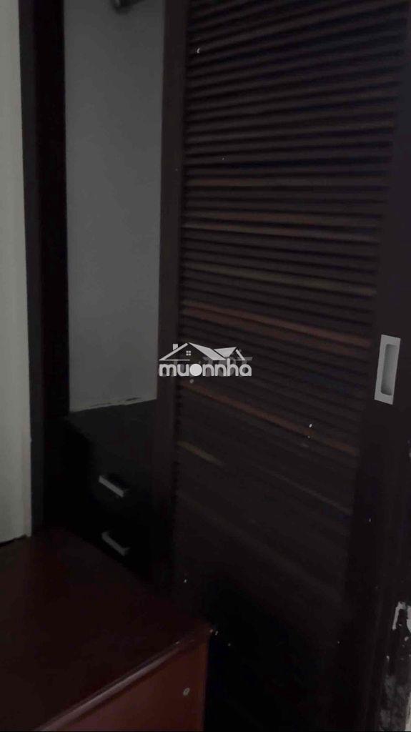 Phòng có ban công lớn - Ảnh 3