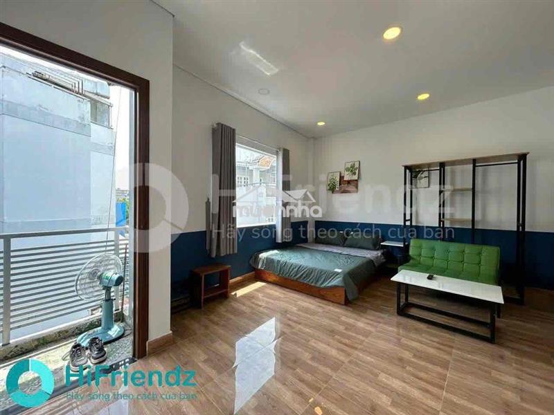 Studio full nội thất ban công ở lý chính thắng quận 3