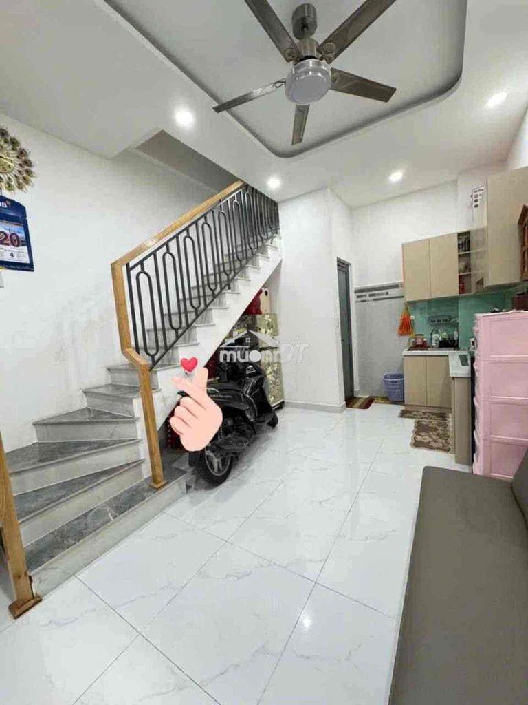 Shr - 18m2 - 2 tầng - nhà sạch đẹp vào ở ngay