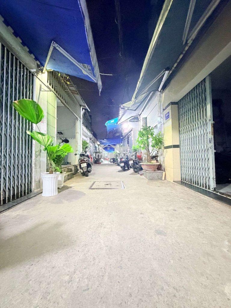 Nhà  nguyễn văn quá hxh thông 72m2 x3 tầng btct 5tỷ7! 🔥