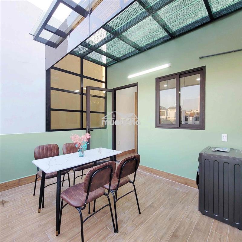 Căn hộ view đẹp ngay hồ bá kiện quận 10