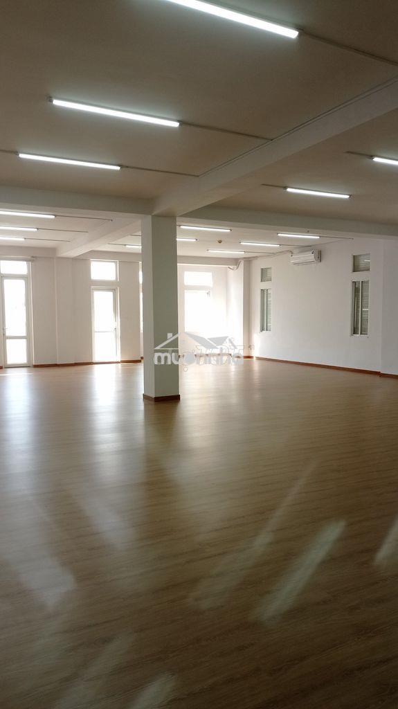 Cho thuê văn phòng đường hoàng văn thụ p4-dt 200m2 giá 50 triệu - Ảnh 4